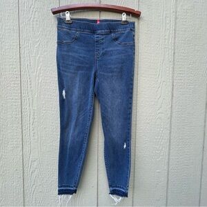 Spanx Jeans womens L Blue skinny Pullon Jeans Mid Rise Distressed Pocket Raw Hem